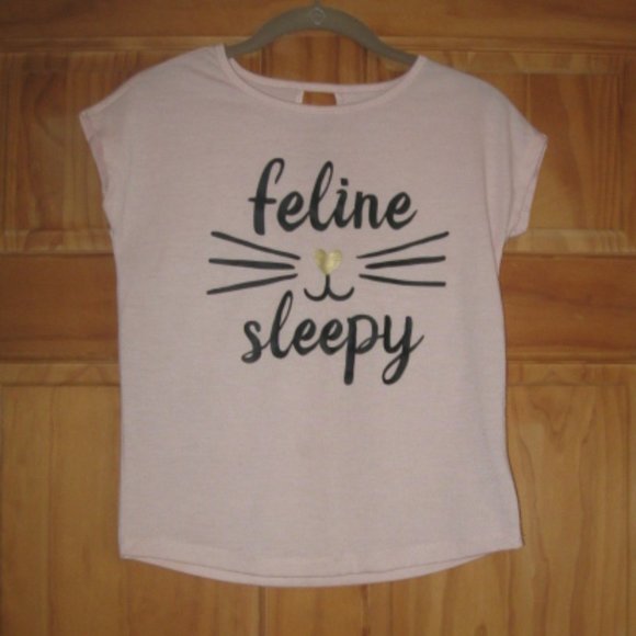 5/$20 Girls Carters "feline sleepy" Pajama Top - Picture 1 of 2